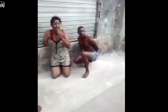 【殺人映像】ブラジルでギャングを裏切ったカップルを二人仲良く公開処刑･･･
